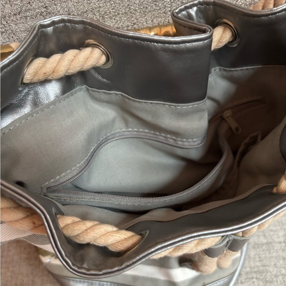 DISNEY MICKEY MOUSE CANVAS SILVER & CREAM RHINESTONE ROPED STRAP TOTE BUCKET BAG - Picture 8 of 13